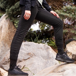 NWOT Agogie wearable resistance +20 black women pants (‎ PM )